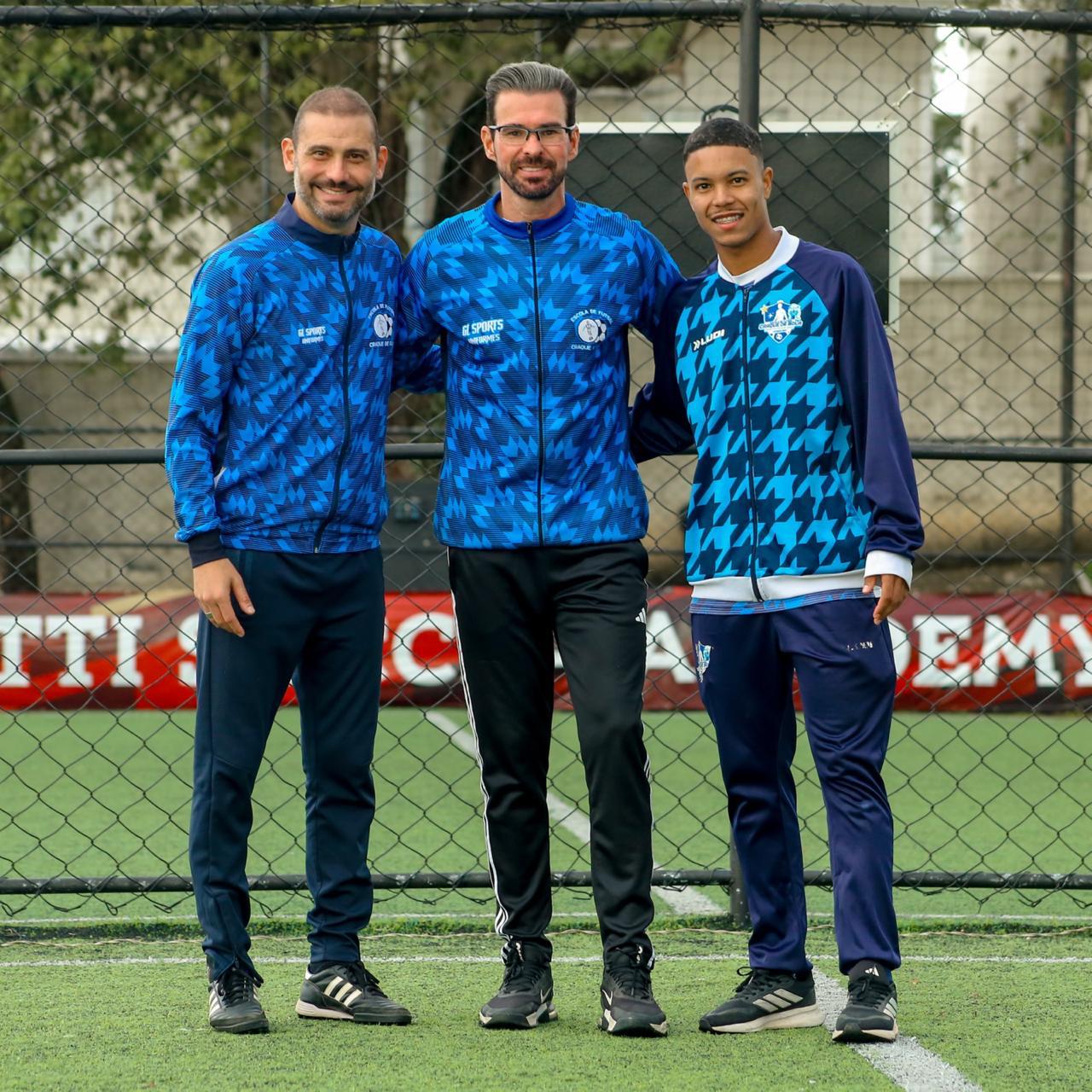 Professor orientando os jogadores